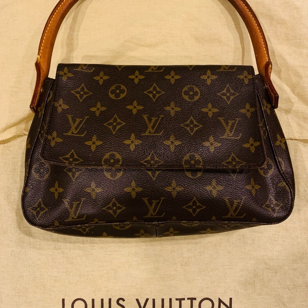 Louis Vuitton Logo Handbag